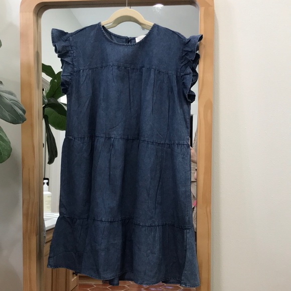 ODDY Dresses & Skirts - Chambray ruffled dress